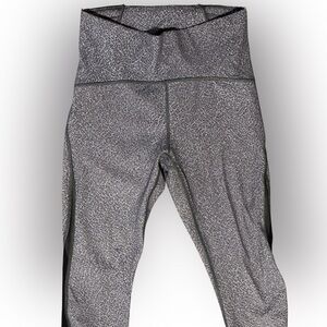 Lululemon Gray Speckled Performance Leggings with Black Side Panels